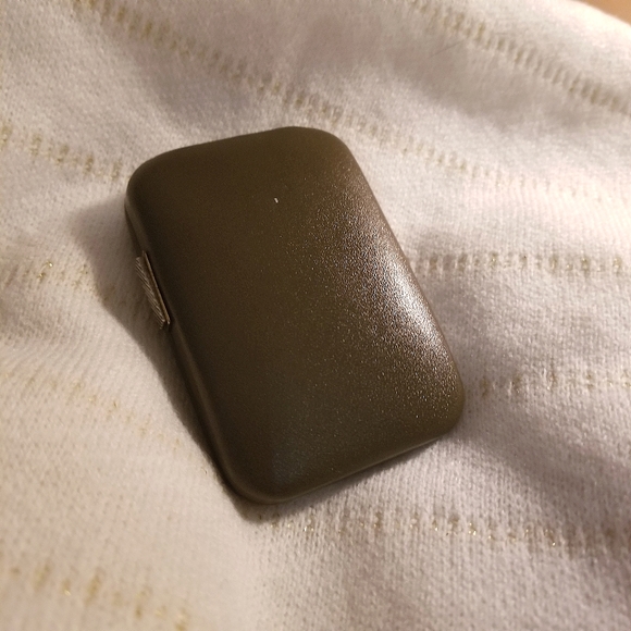 Vintage key fob. - Picture 2 of 5